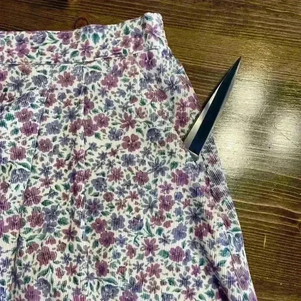 Vintage 90s Jantzen Pastel Purple Ditzy Floral Corduroy Skirt - Picture 4 of 7